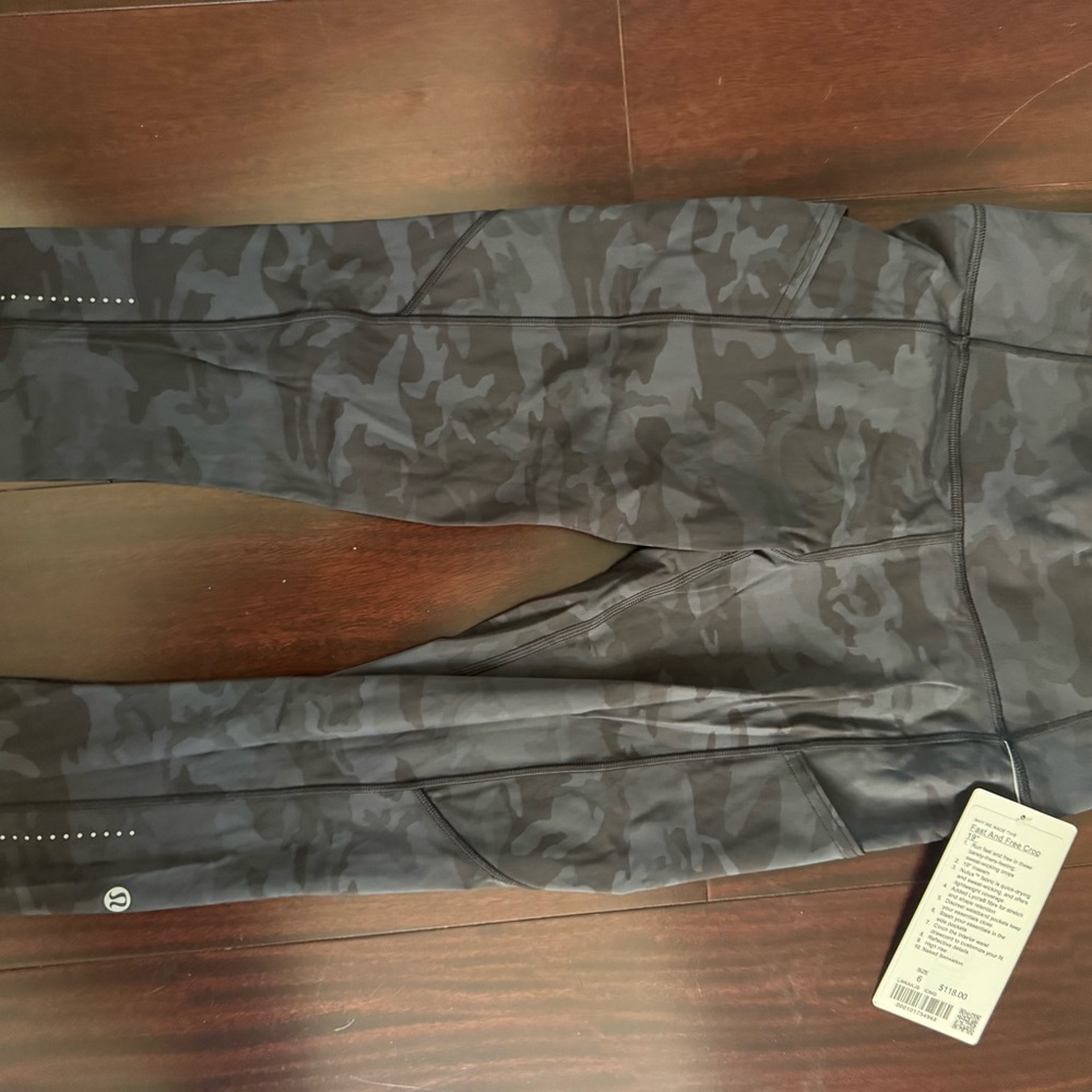 Lululemon Athletica Black Camouflage Capris